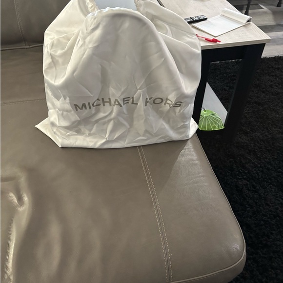 🆕 Michael Kohr’s Hamilton Purse with wallet 🔐 - Picture 7 of 7